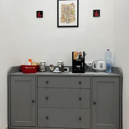 La Svolta Rooms Napoli Bagian luar foto